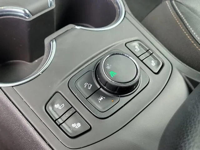 2024 GMC Terrain SLT - Photo 38
