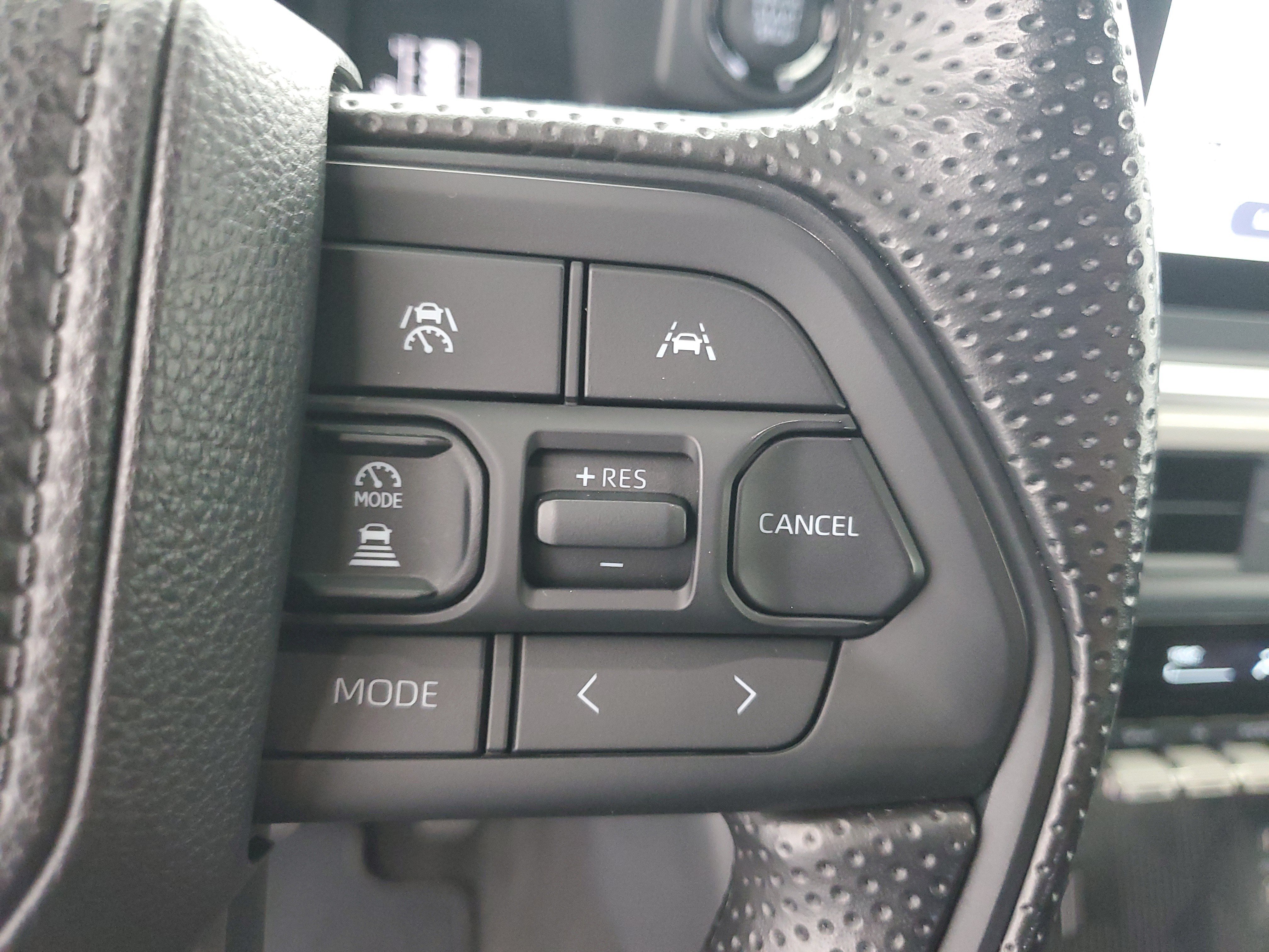 Used 2025 Underground Toyota SR5 image 24