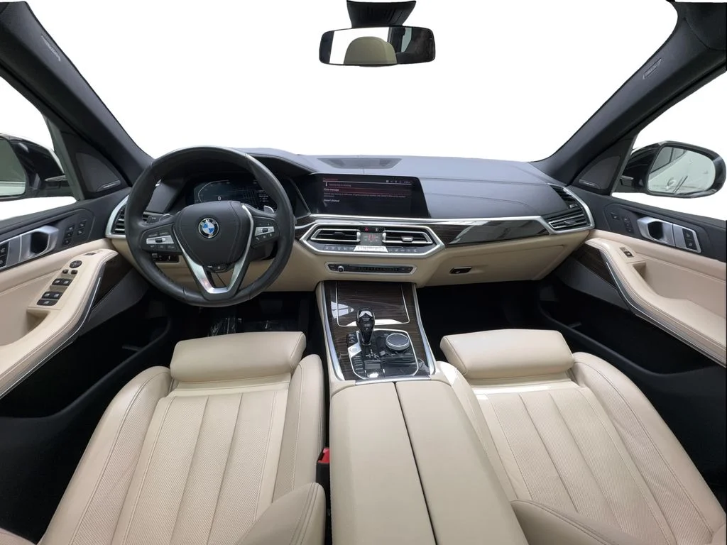 Used 2021 White BMW sDrive40i image 40