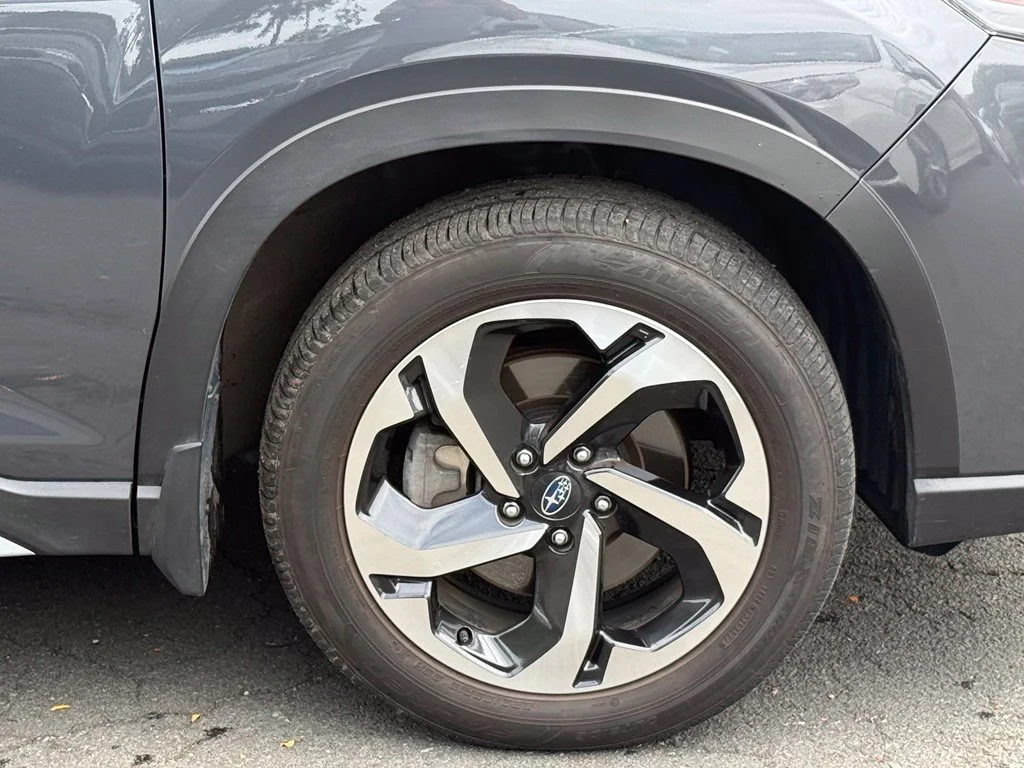 Used 2023 Magnetite Gray Metallic Subaru Touring image 6
