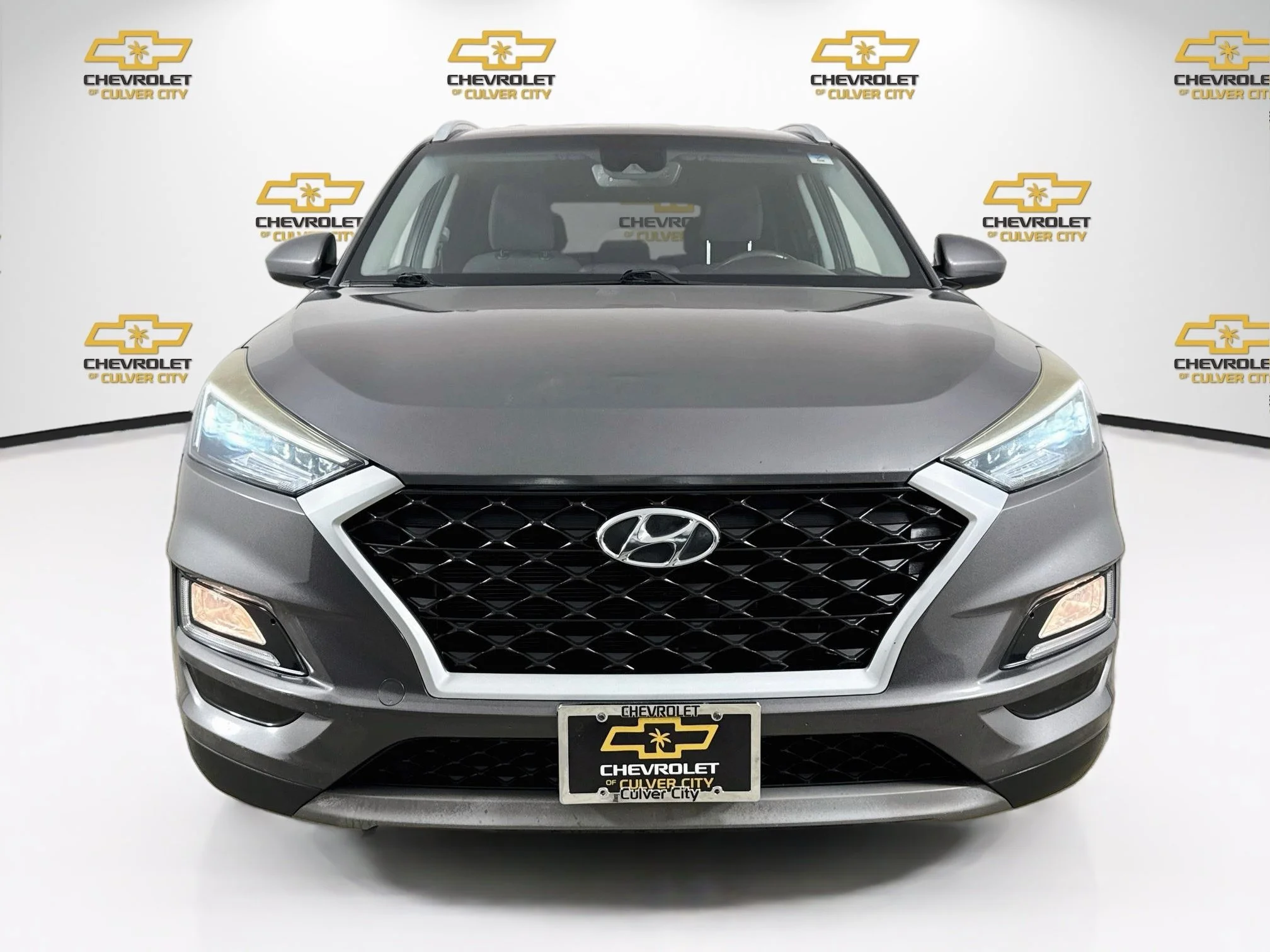 Used 2020  Hyundai Sport image 2