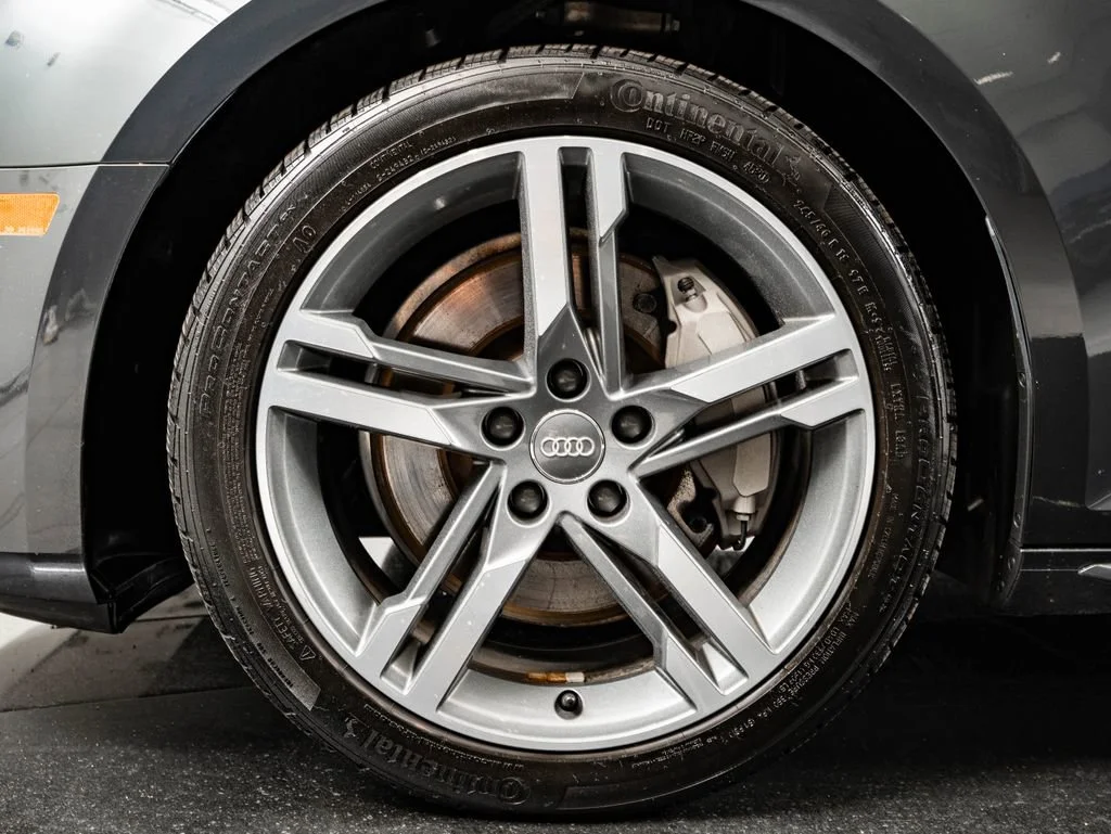 Used 2018 Manhattan Gray Metallic Audi 2.0T Premium Plus image 13