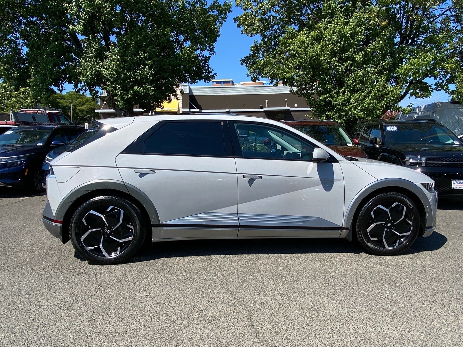 Used 2023 Hyundai IONIQ 5 Limited with VIN KM8KR4AE3PU199866 for sale in Alexandria, VA