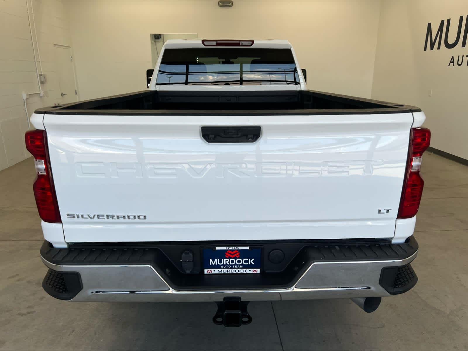 Used 2022 Summit White Chevrolet LT image 3