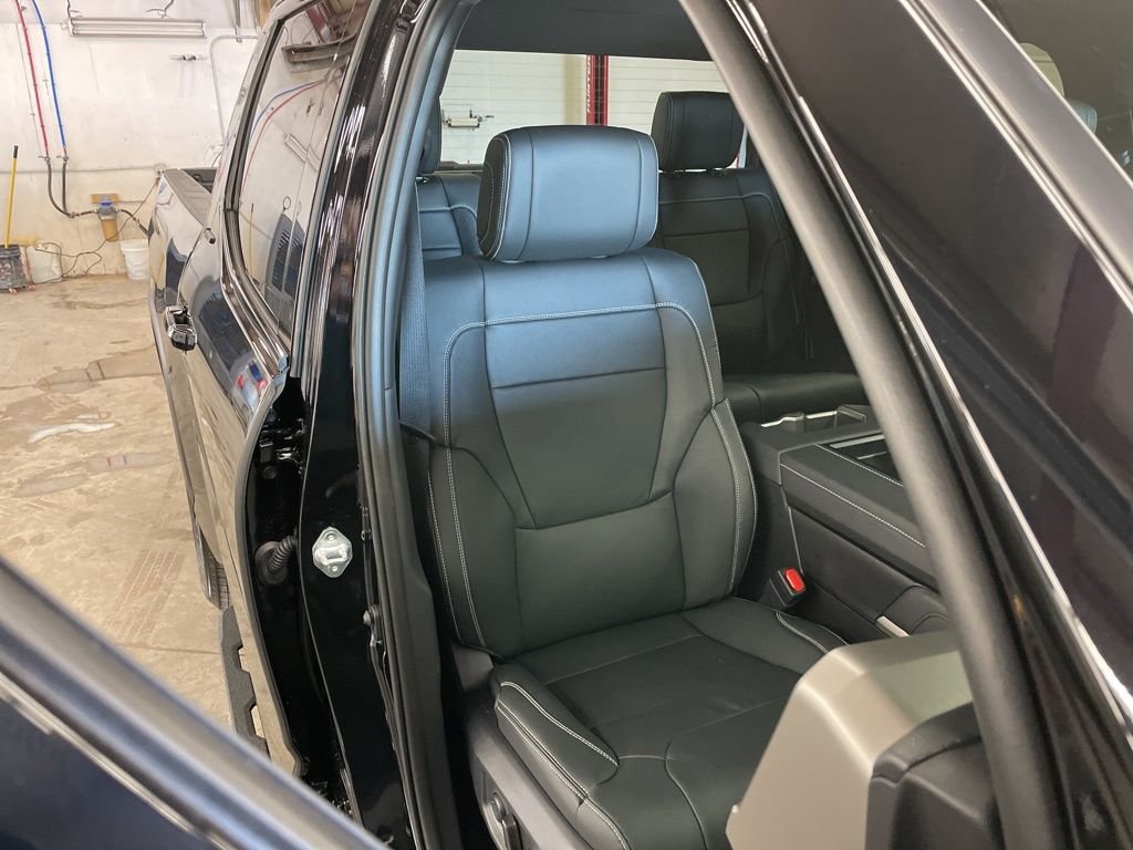 2026 Toyota Tundra Limited - Photo 31