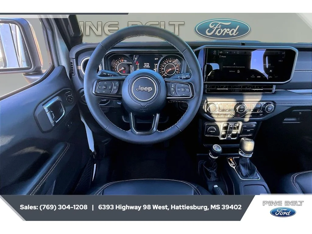 Used 2025 Bright White Clearcoat Jeep High Tide image 5