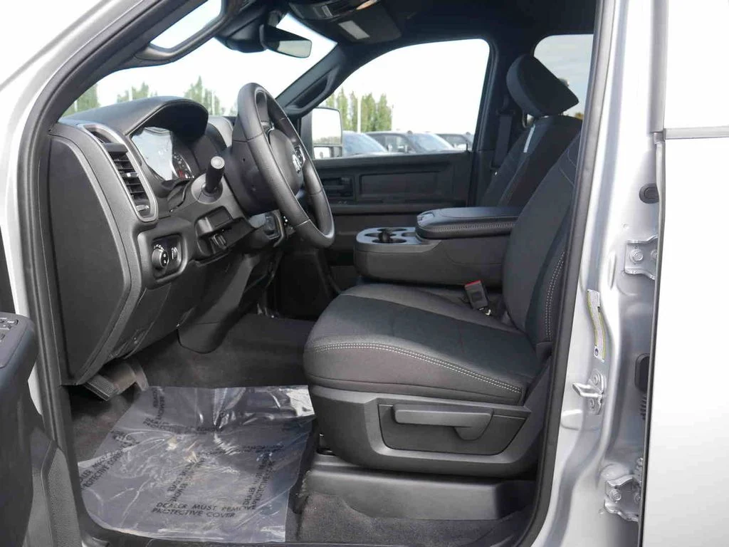 New 2026 Silver Ram Tradesman image 31