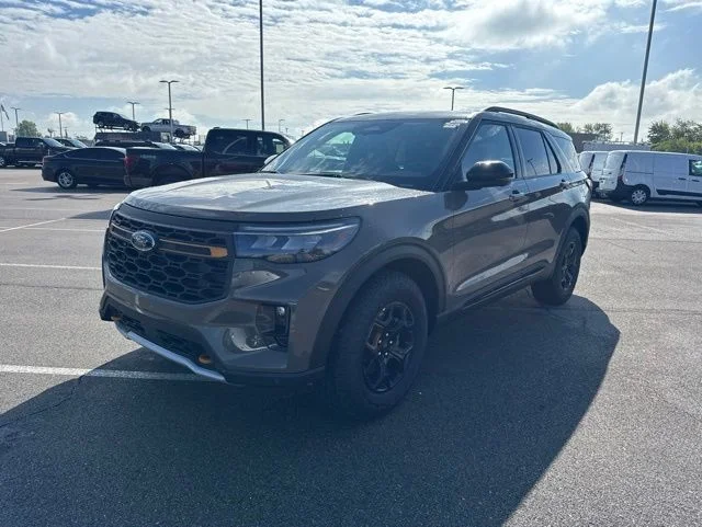 New 2026 Marsh Gray Ford Tremor® image 10