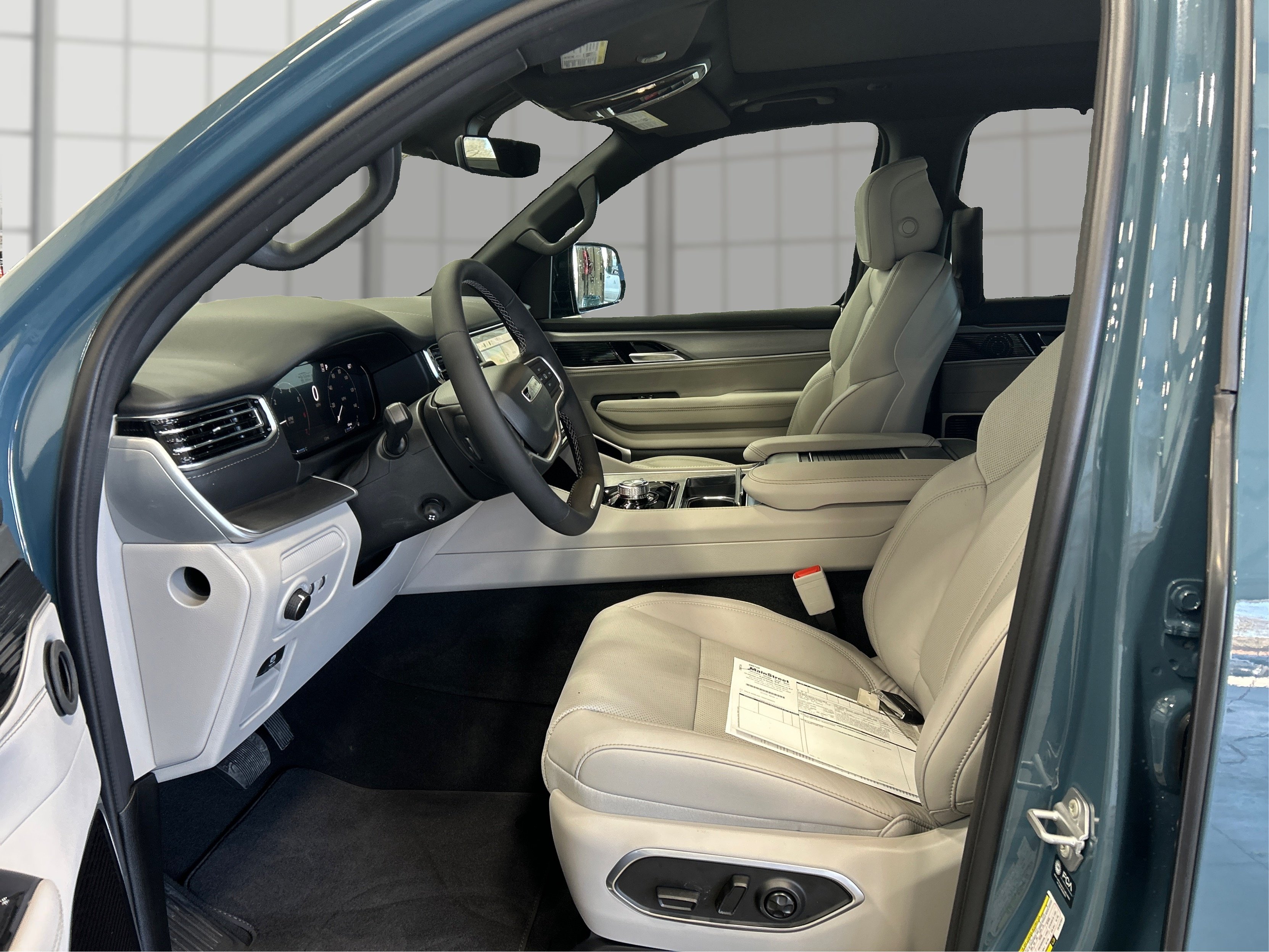 New 2026 Steel Blue Exterior Paint Jeep Limited Reserve image 9