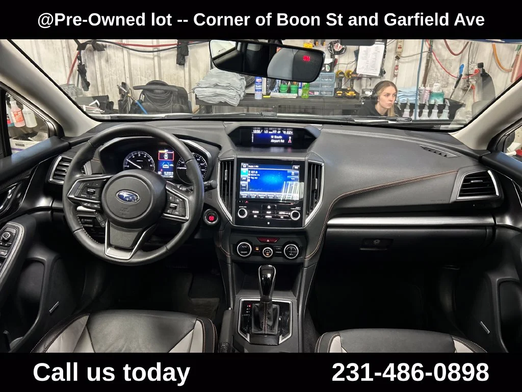 Used 2018 White Subaru 2.0i Limited image 19
