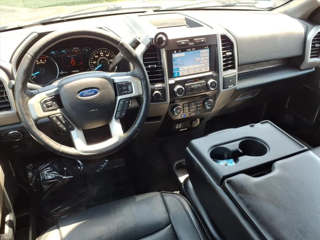 Used 2018 Red Ford Lariat image 23