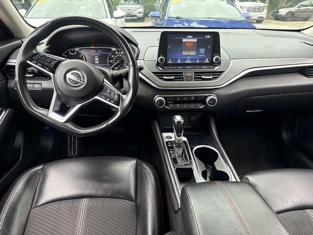 Used 2024 Super Black Nissan 2.5 SR image 16