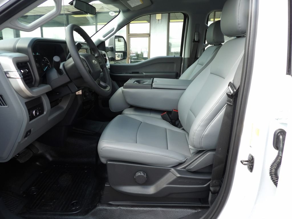 New 2026 Oxford White Ford F-250® XL image 12