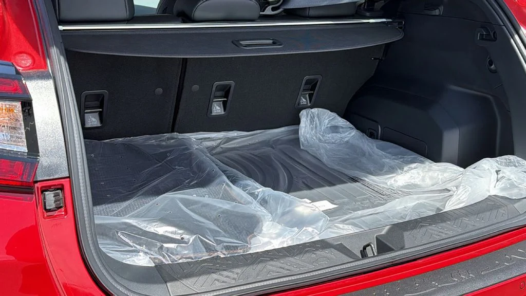 New 2026 LITHIUM RED PEARL Subaru Limited image 27
