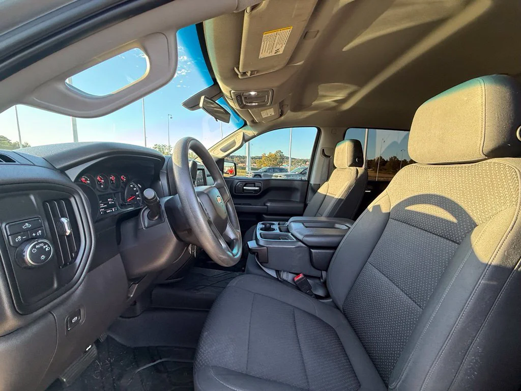 Used 2021 Gray Chevrolet Custom image 16