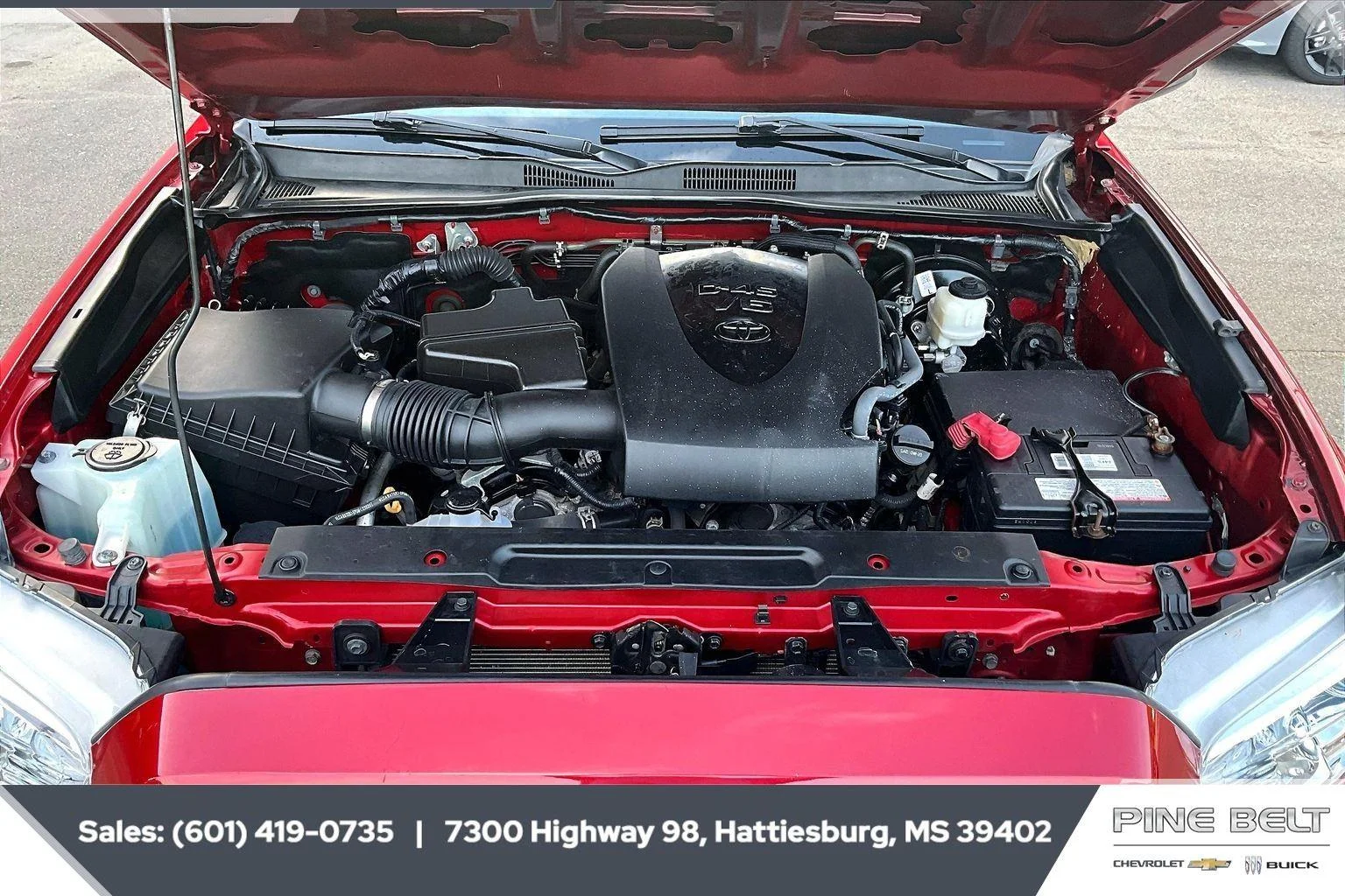 Used 2022 Barcelona Red Metallic Toyota SR5 image 9