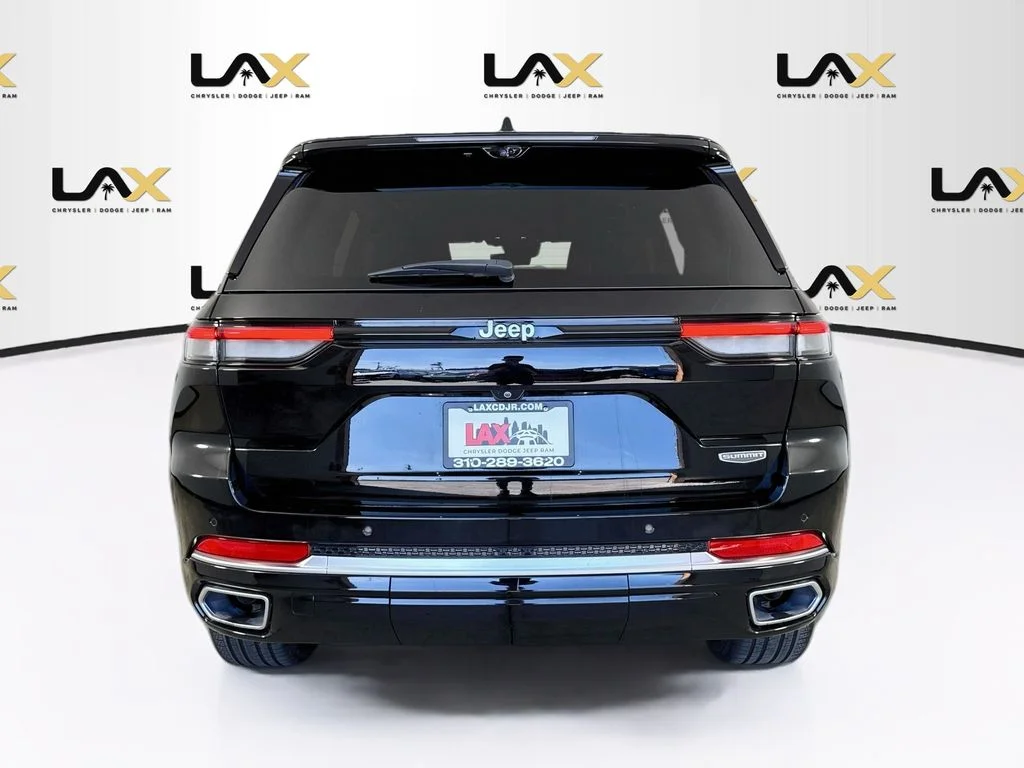 Used 2022 Black Jeep Summit image 6