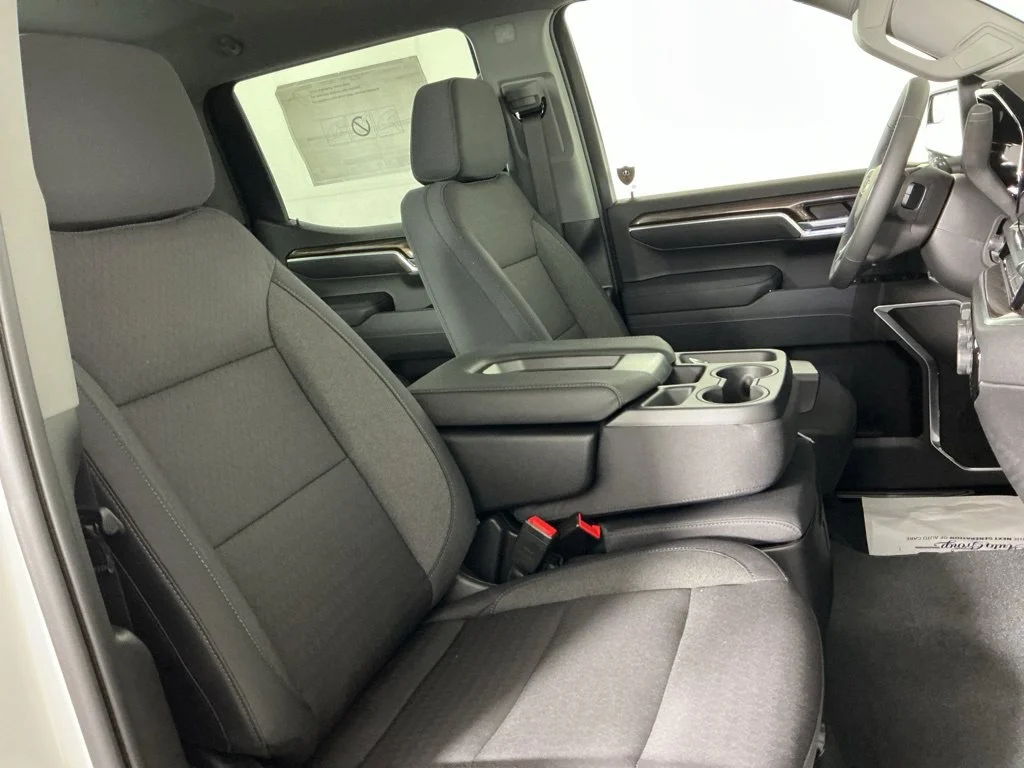 New 2026 Summit White Chevrolet LT (2FL) image 10
