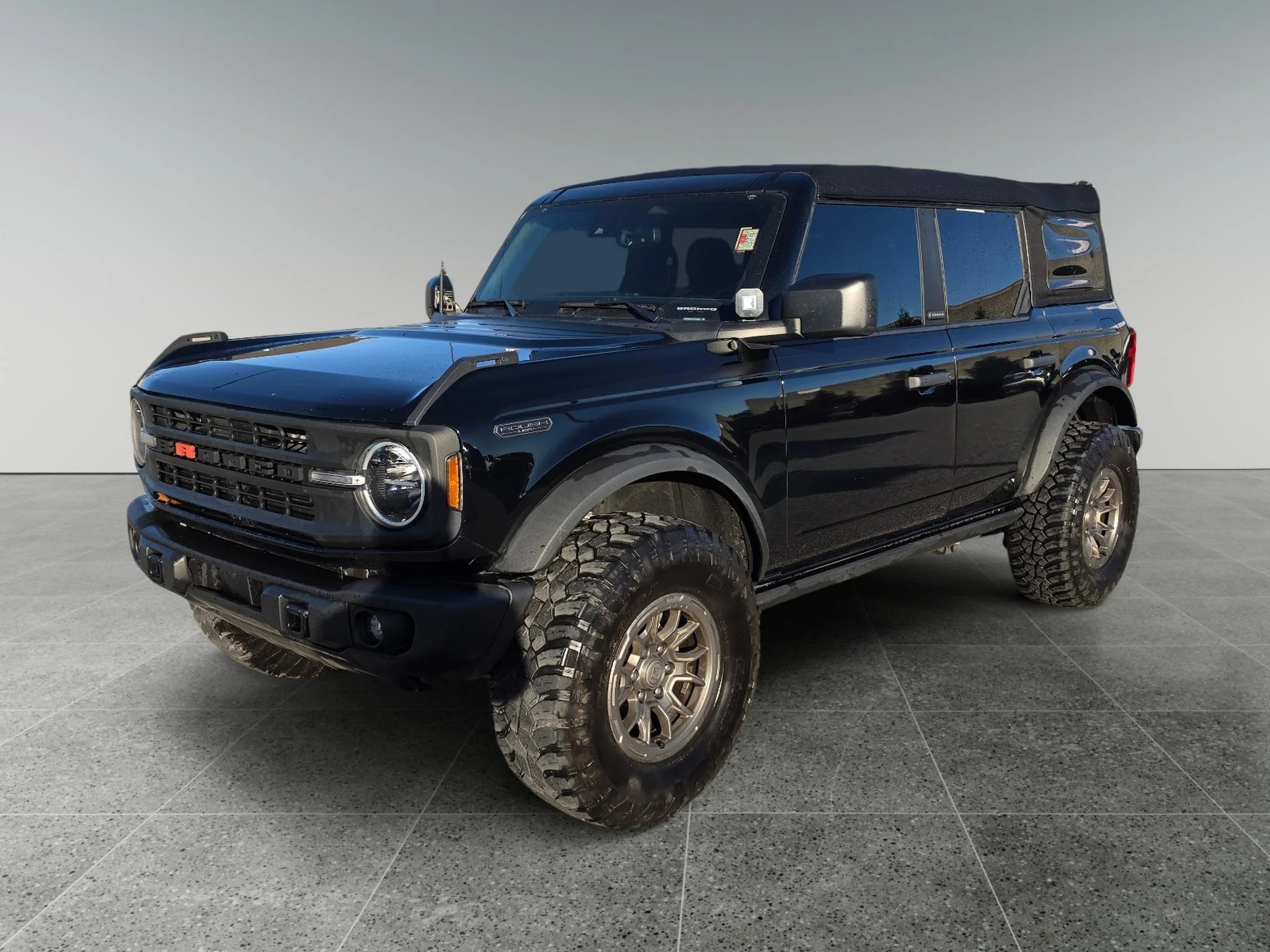 Used 2023 Shadow Black Ford Black Diamond image 1
