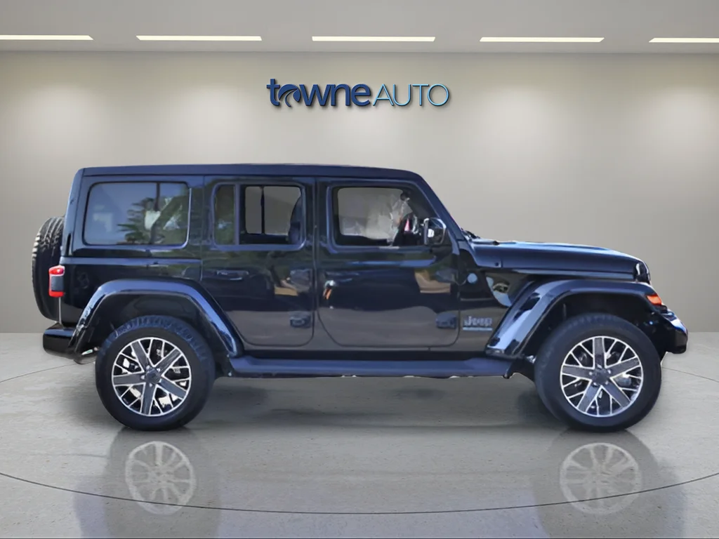 Used 2024 Black Jeep High Altitude 4xe image 8