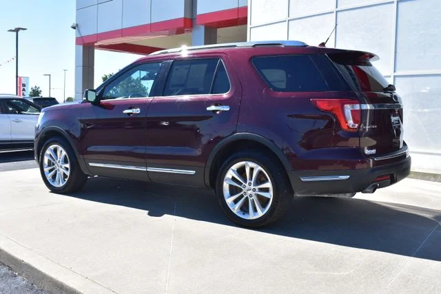 Used 2019 Red Ford Limited image 7