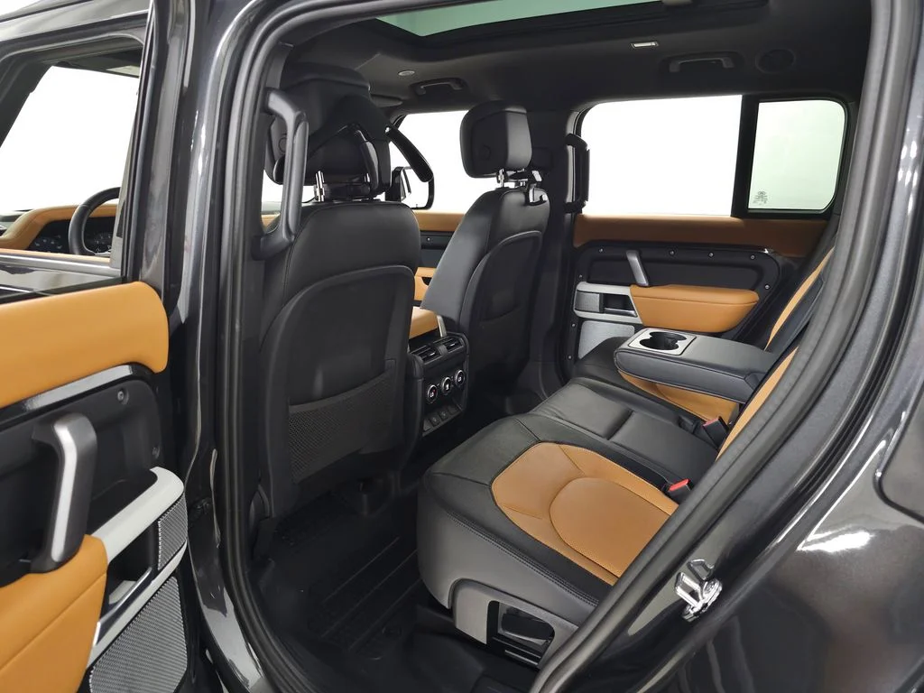 Certified Used 2024 Gray Land Rover X-Dynamic SE image 43