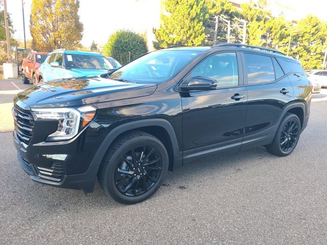Used 2024 Black GMC SLE image 3