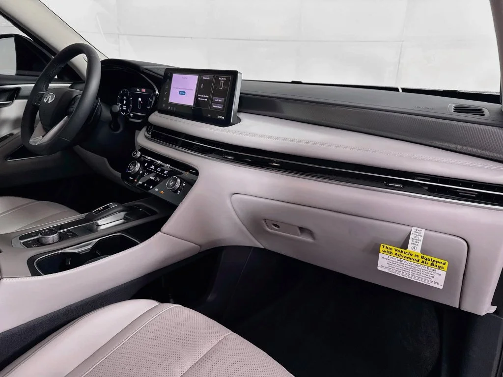 Certified Used 2027 Green INFINITI LUXE image 41