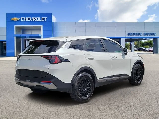 2026 Kia Sportage LX Hybrid - Photo 3
