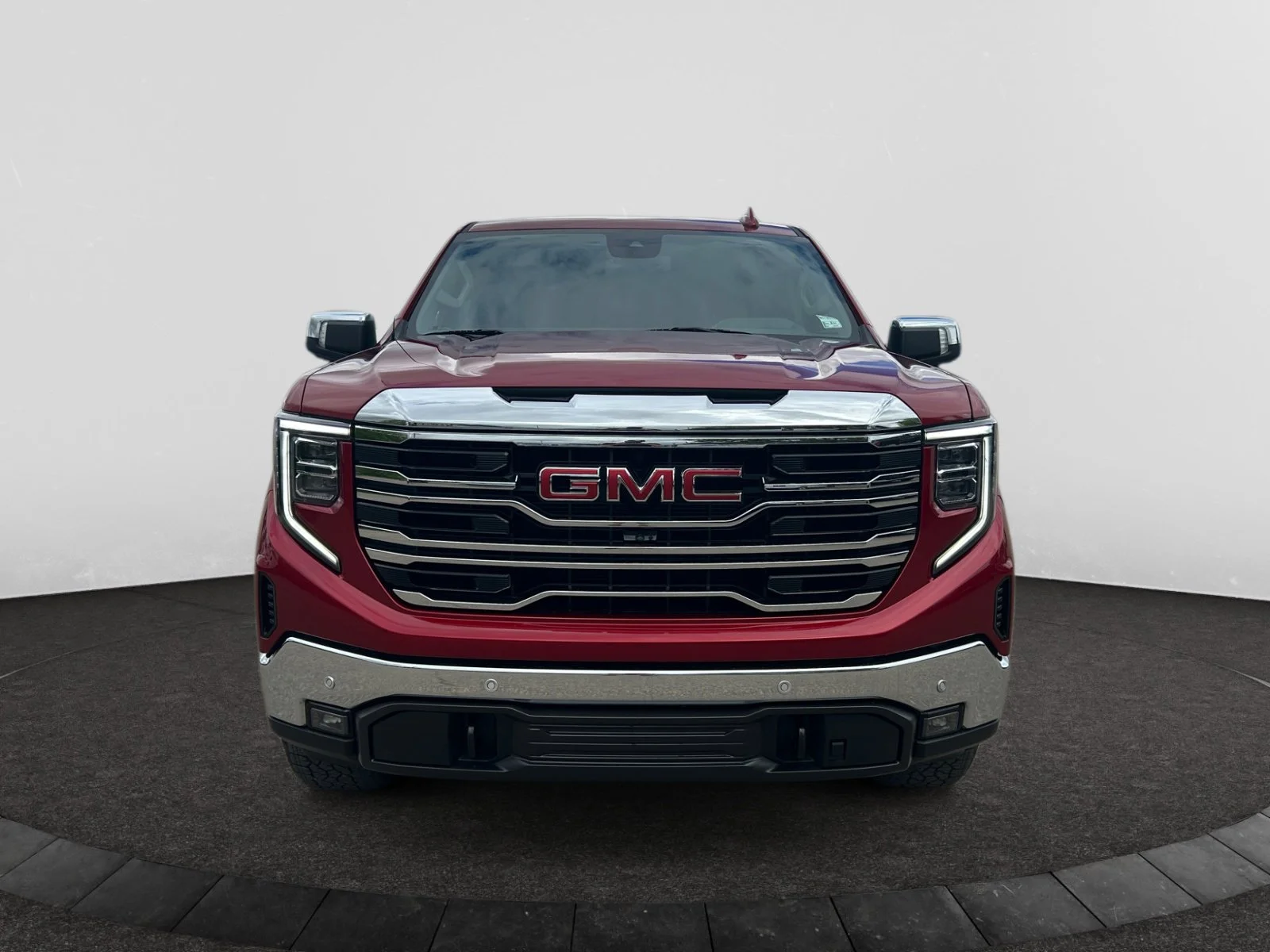 Used 2024 Red GMC SLT Crew Cab image 8