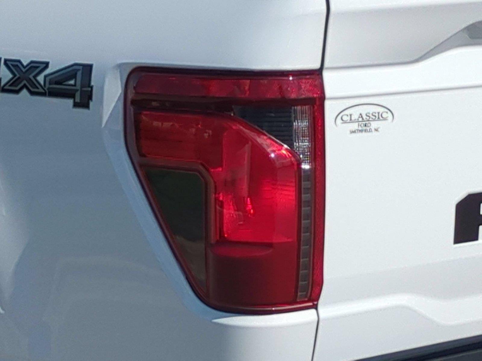 Used 2024 Oxford White Ford XLT image 12