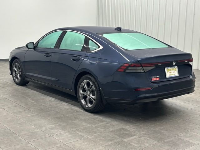 Used 2023 Black Honda EX image 4