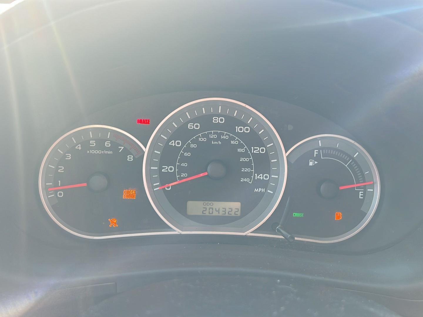 Used 2011 Spark Silver Metallic Subaru 2.5i image 9