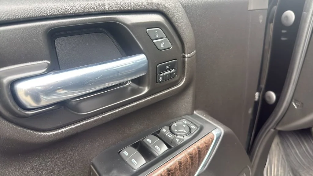 Used 2023 Onyx Black GMC Denali image 19