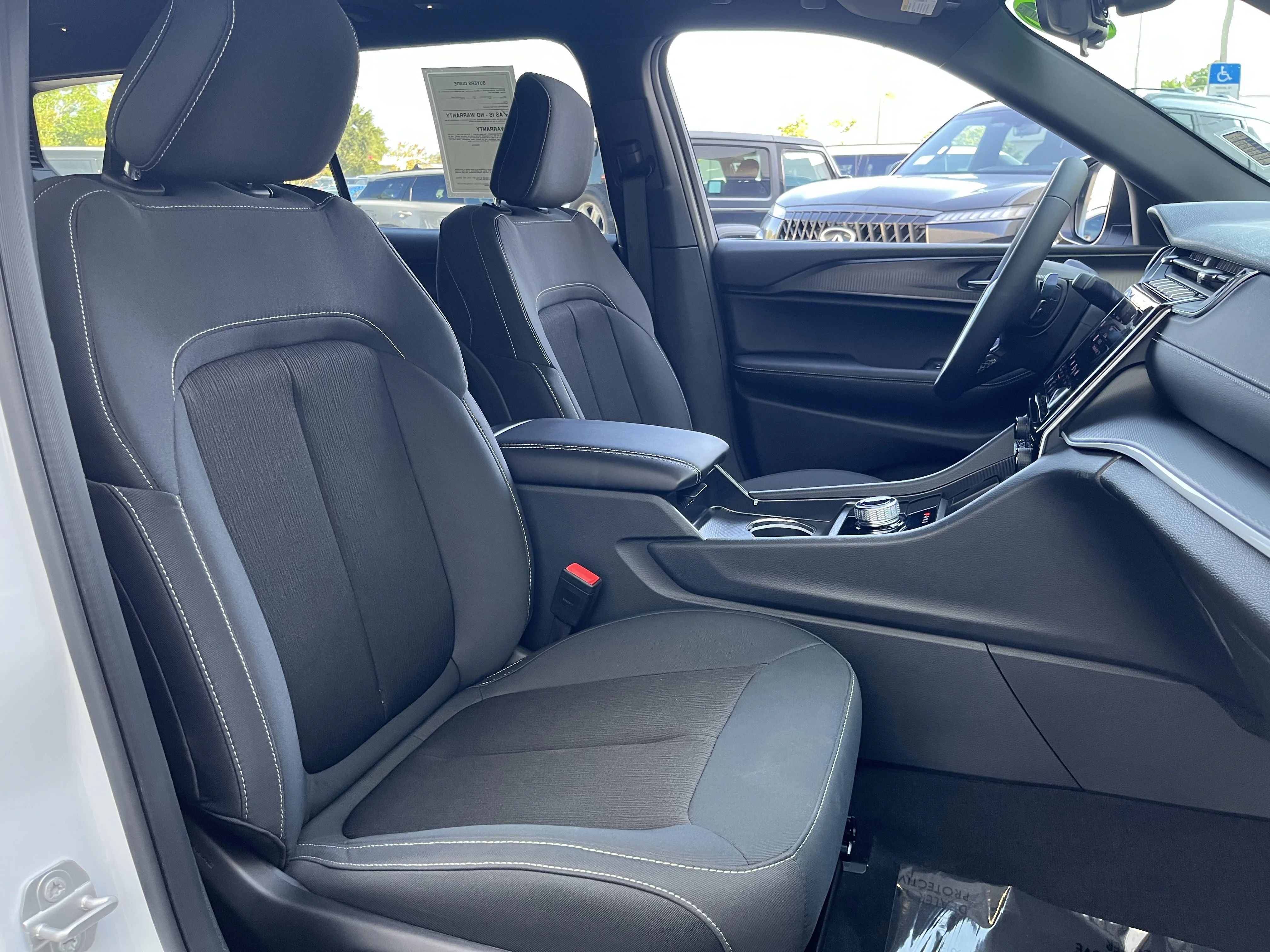 2025 Jeep Grand Cherokee L Laredo - Photo 23