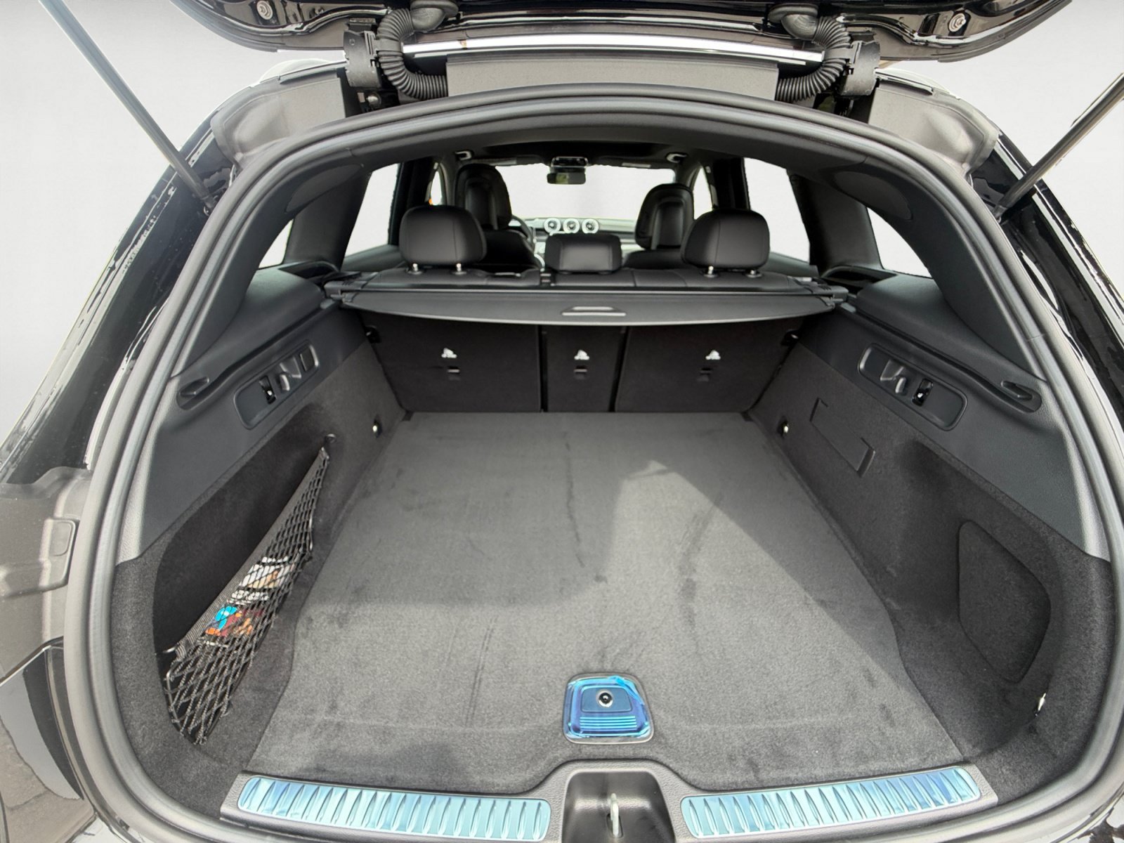New 2026 Black Mercedes-Benz GLC 300 image 44
