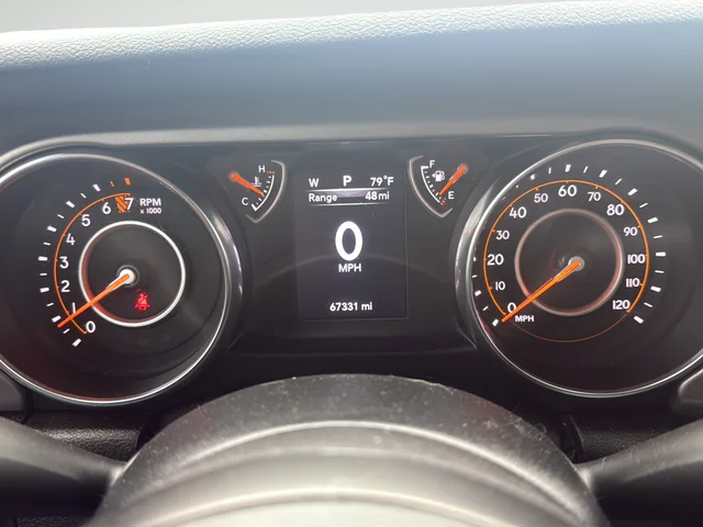 Used 2020 Silver Jeep Sport S image 23