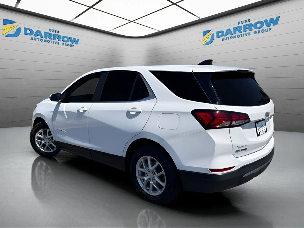Used 2023 White Chevrolet LT image 3