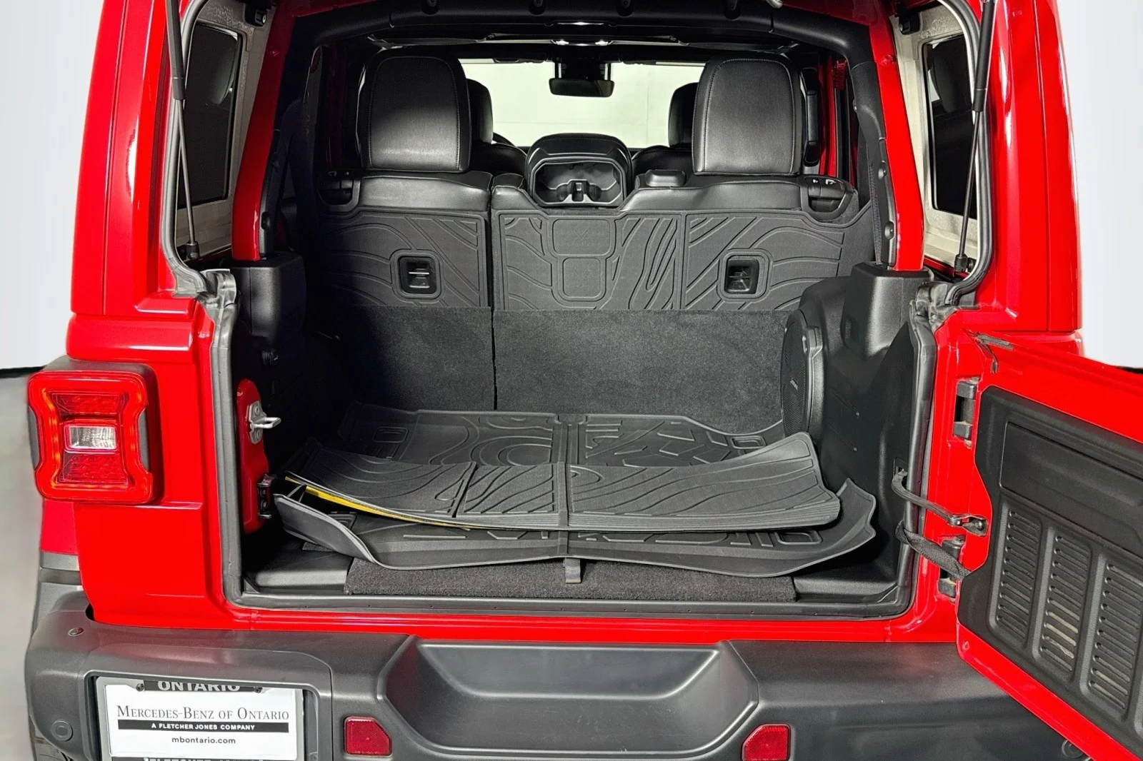 Used 2023 Firecracker Red Clearcoat Jeep Rubicon 392 image 23
