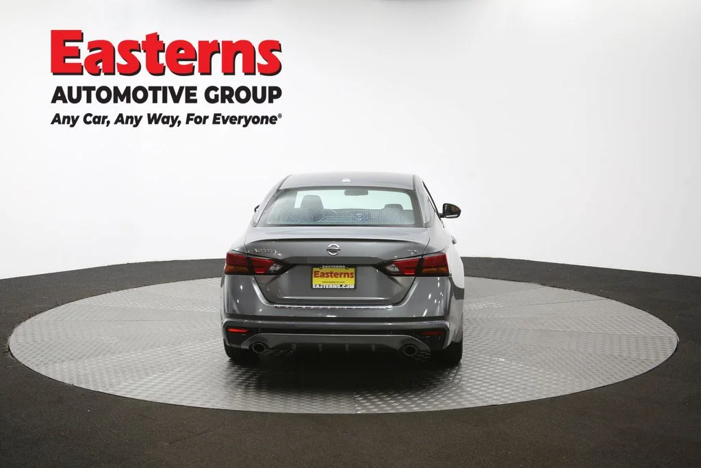 Used 2022 Gray Nissan 2.5 SR image 35