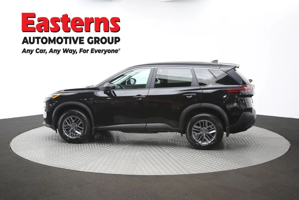 Used 2023 Black Nissan S image 59