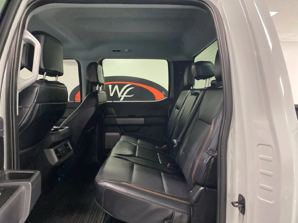 Used 2025 Avalanche Ford Lariat image 16