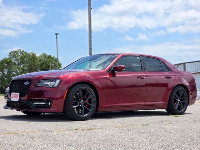 Certified Used 2023 Velvet Red Pearlcoat Chrysler 300C image 3