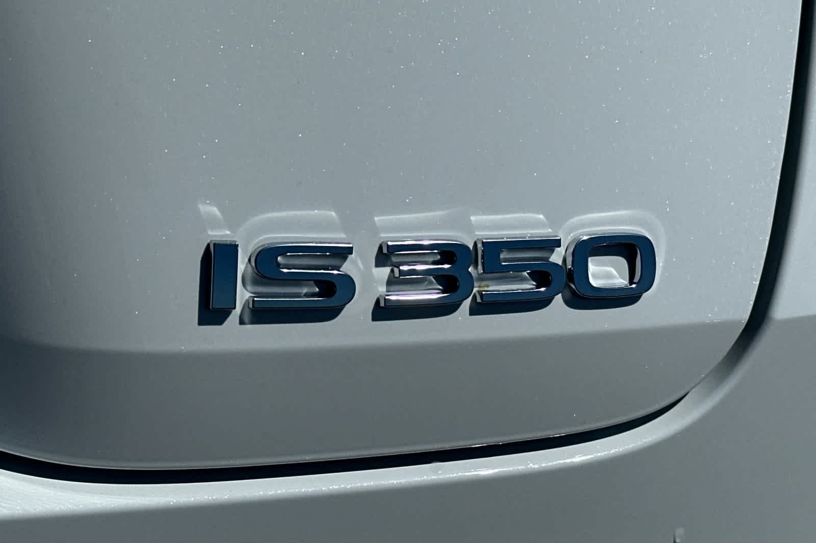 2026 Lexus IS 350 F SPORT DESIGN - Photo 31
