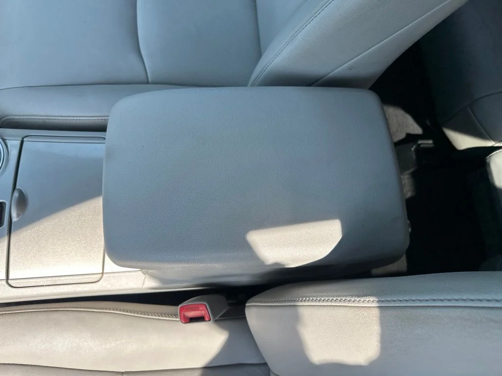 Used 2013 Classic Silver Metallic Toyota SE image 27