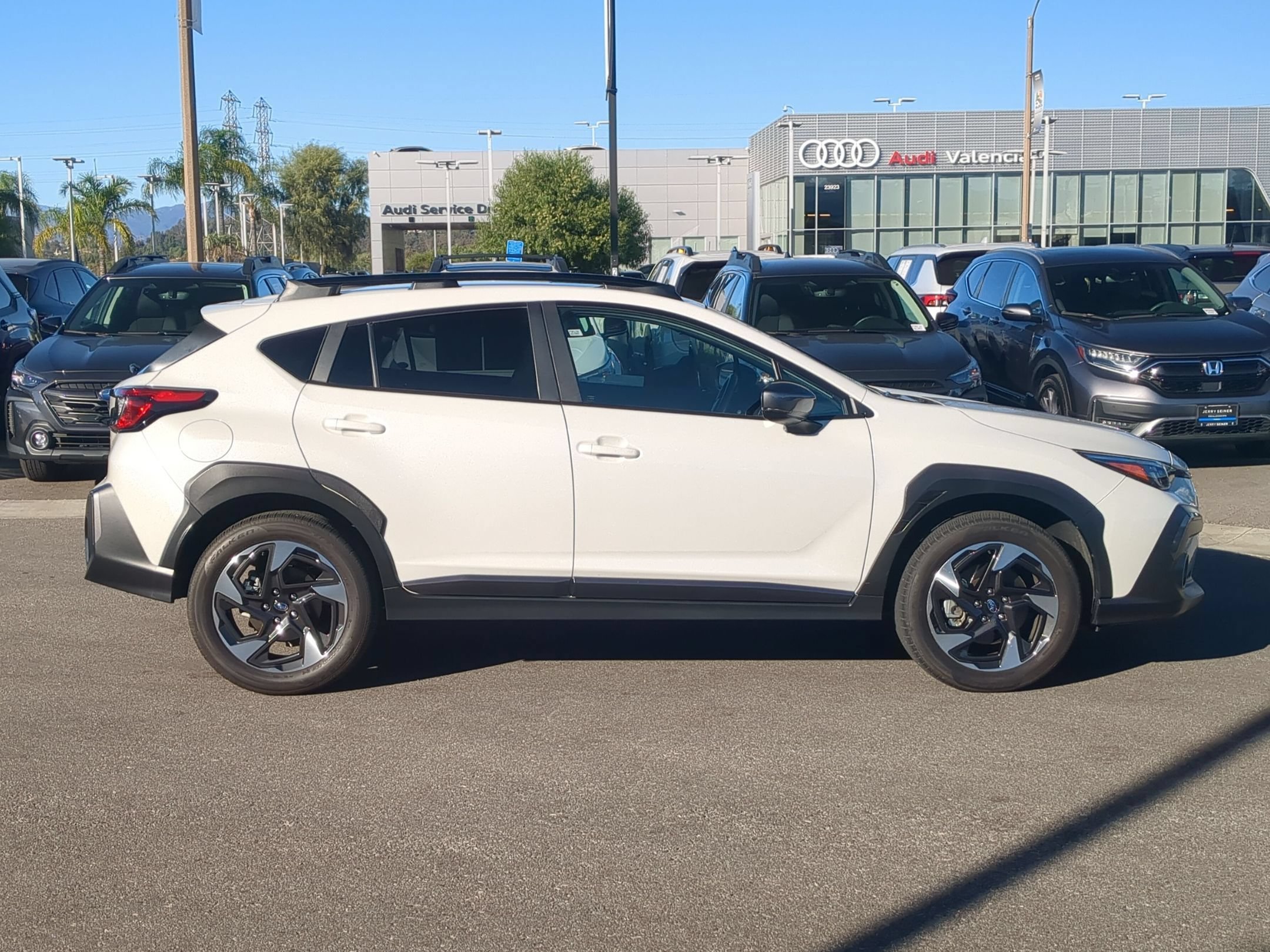 Certified Used 2025 Crystal White Pearl Subaru Limited image 6