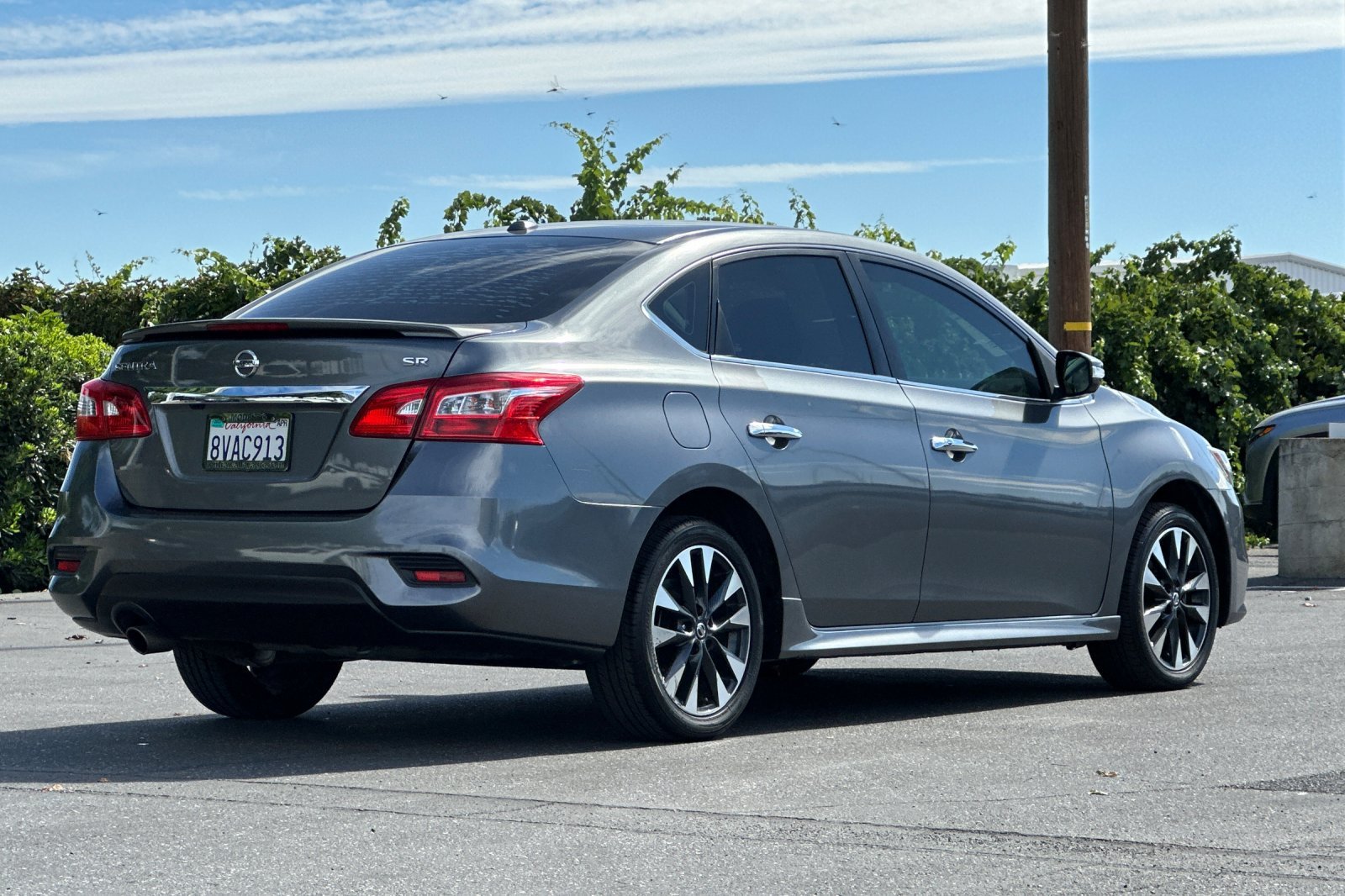 Certified Used 2019 Gun Metallic Nissan SR image 4