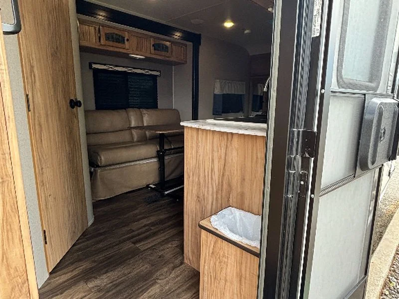 Used 2018 WHITE FOREST RIVER M-192-RBS image 14