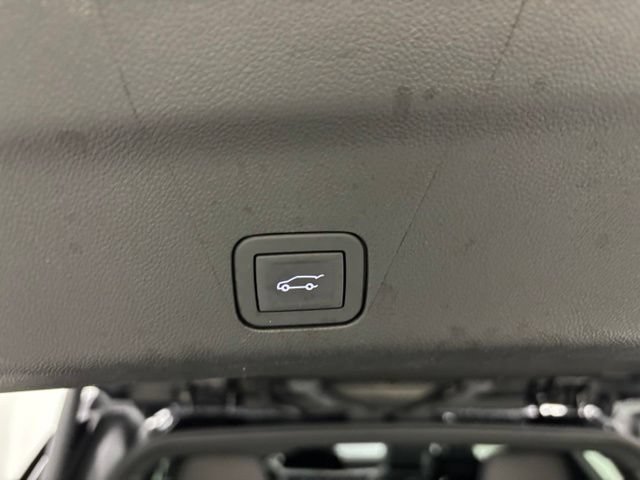 Used 2025 Black Chevrolet Z71 image 9