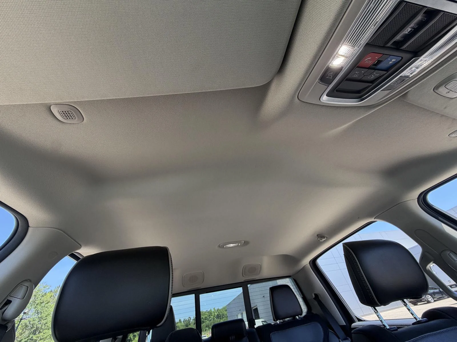 Used 2022 Bright White Clearcoat Ram Laramie image 21